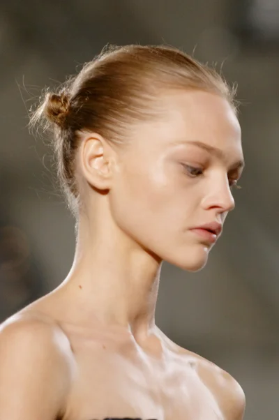 Look 15